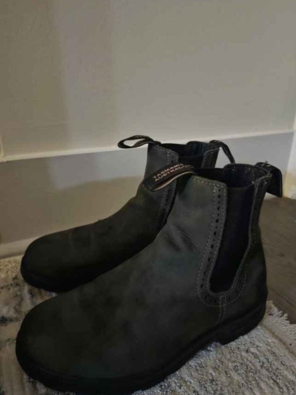 Blundstone boots, women’s US 7.5 (mens U.S 6), Rustic Black, #1630, Used